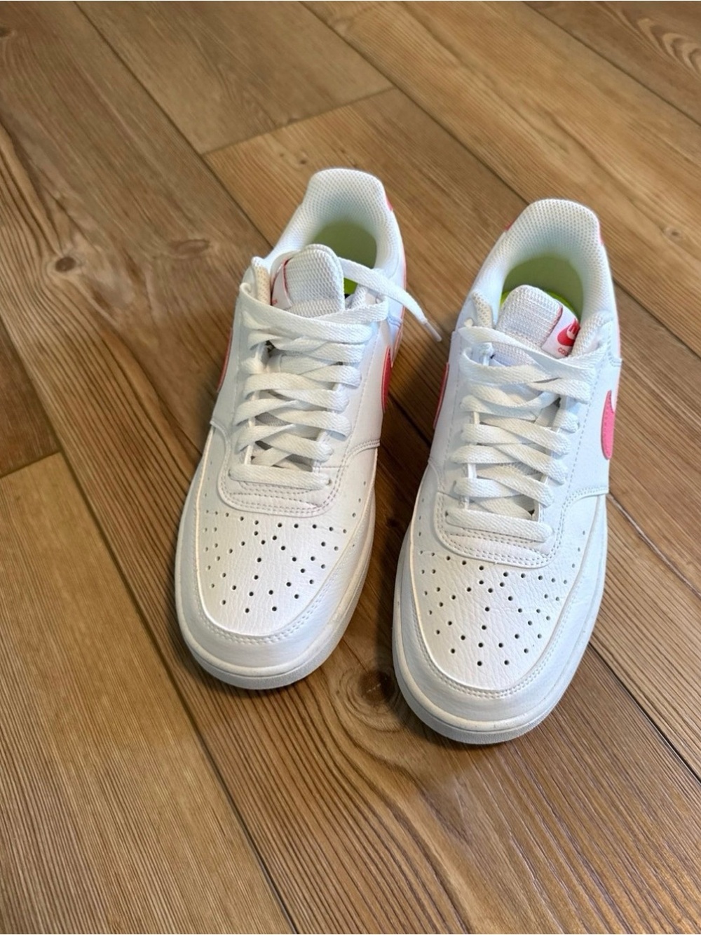 Nike White Court Vision Low with Pink Swoosh - Picture 4 of 4